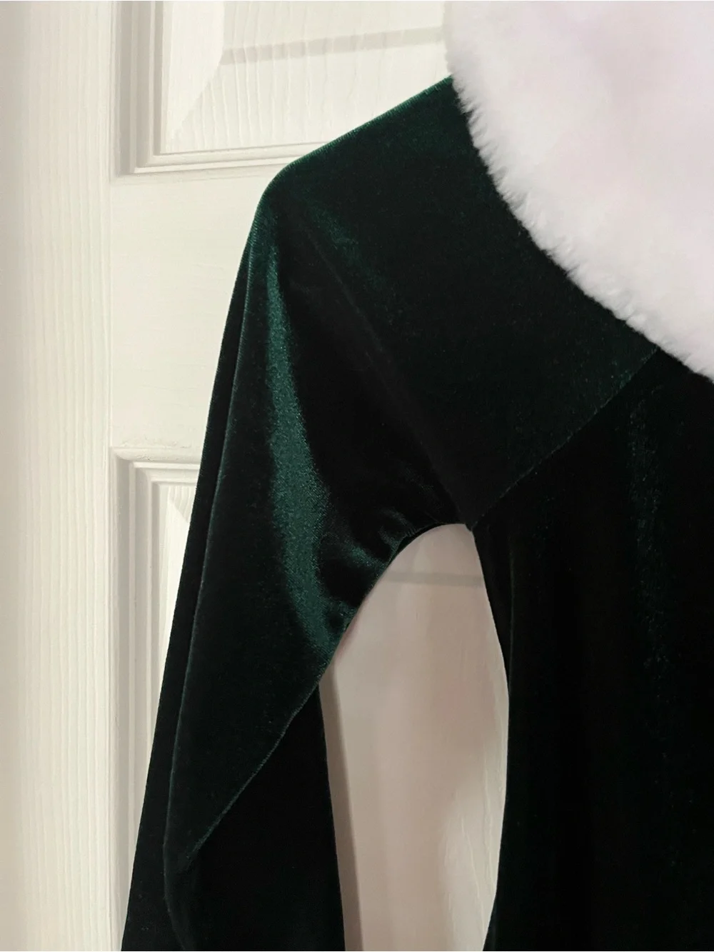 iZ Byer California Girls Sz8 Green Velvet Holiday Dress, White Faux Fur Trim